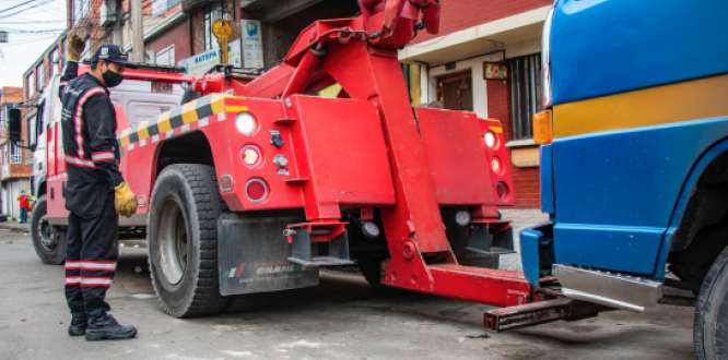 Alcaldía Local de Kennedy lidera operativo para recuperar el espacio público en los alrededores de Corabastos