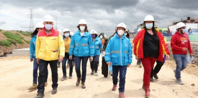 Así fue el recorrido de Claudia López por algunas obras en Kennedy