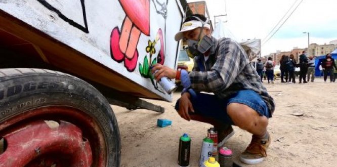 Con el arte y el grafiti en sus carretas se destacó la importancia de los recicladores de Kennedy