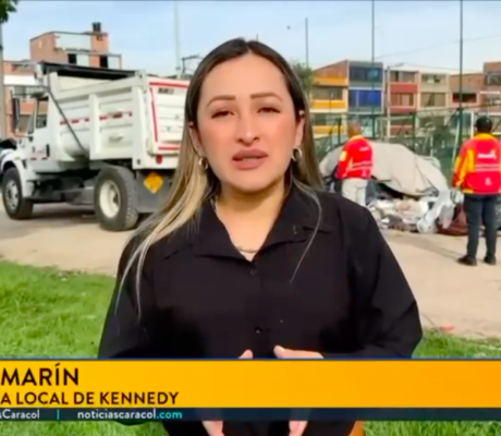 Limpian Calles Convertidas en baños públicos
